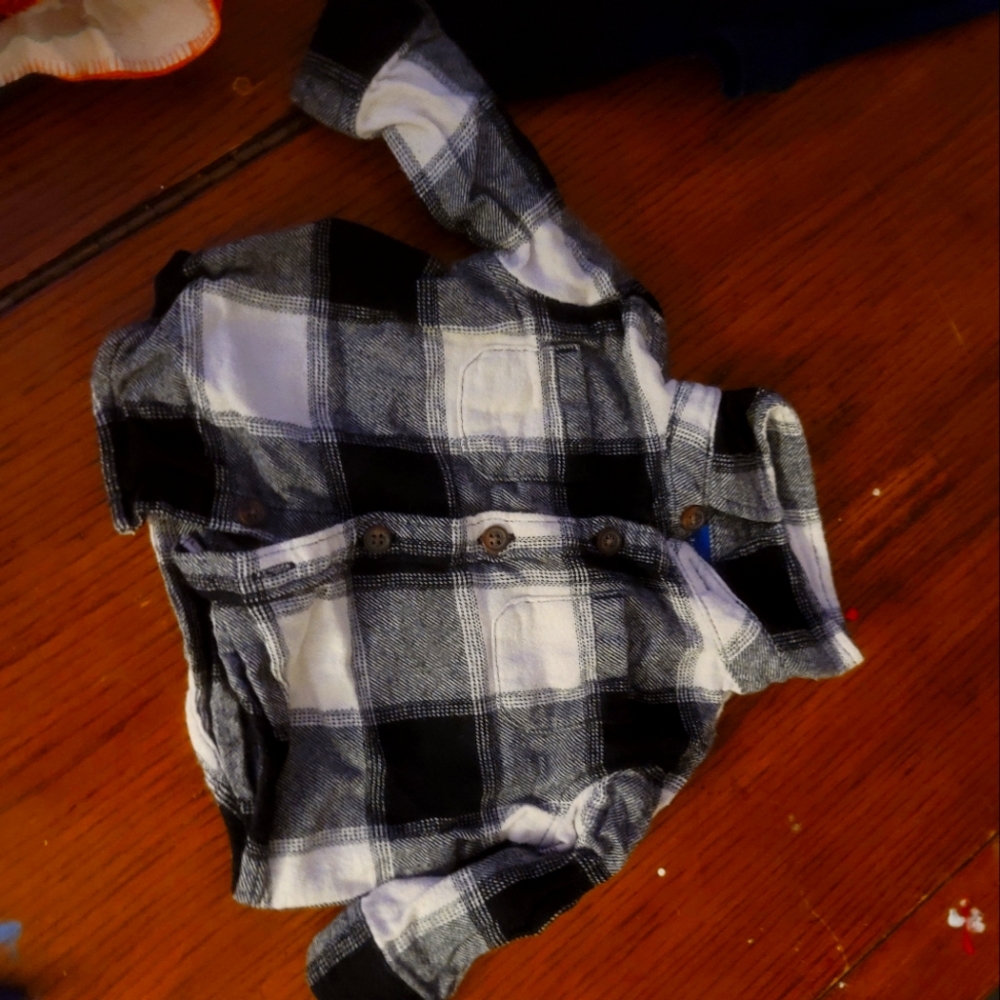Old navy flannel long sleeve shirt